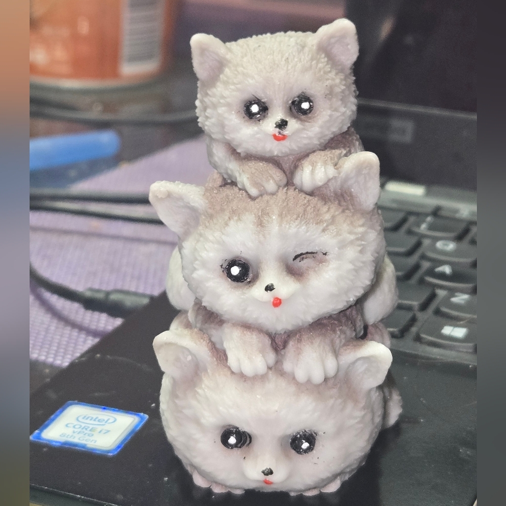 Adorable Wax Cats Figurine Scented NEW